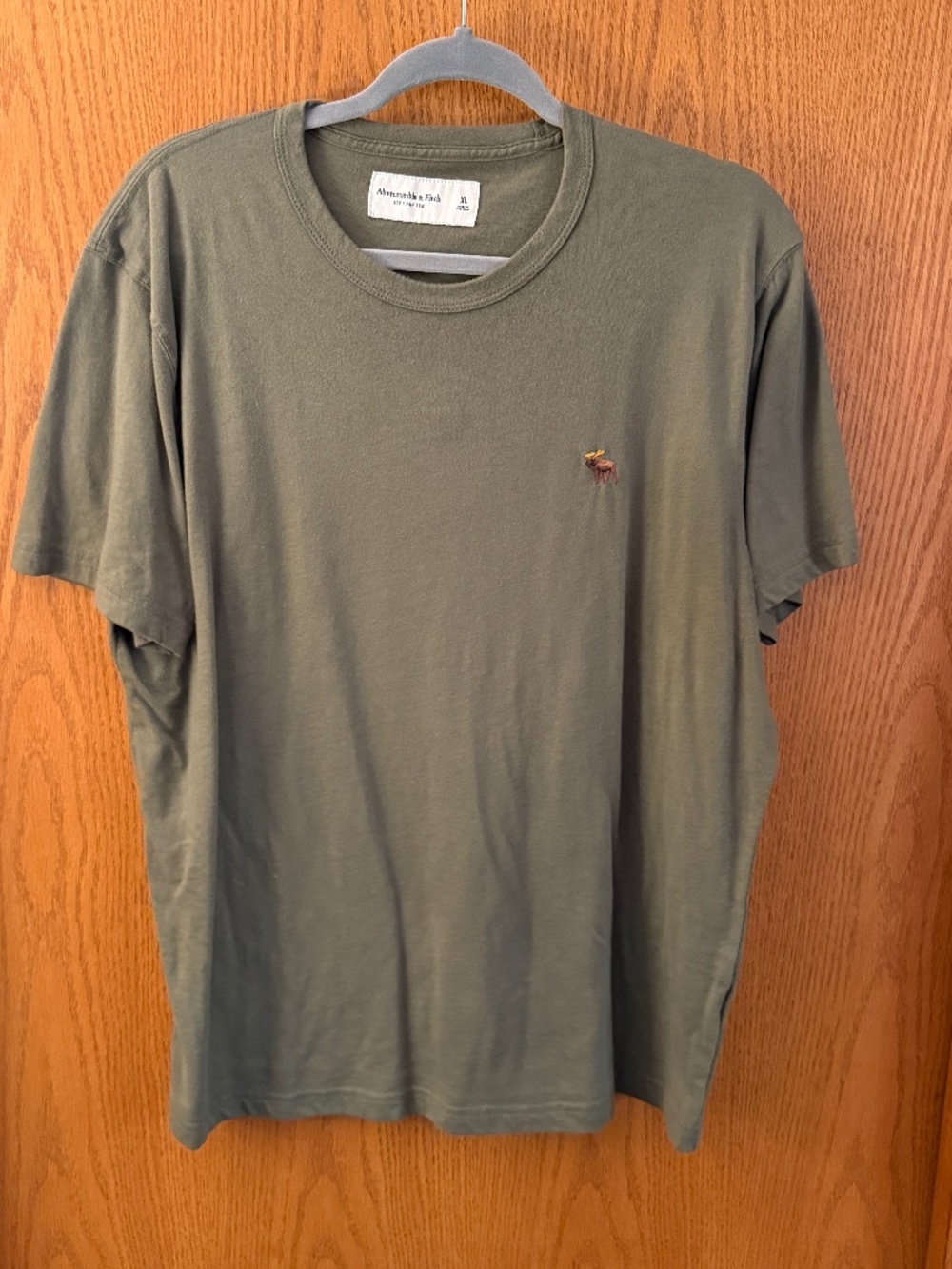 Mens XL olive green Abercrombie & Fitch t shirt